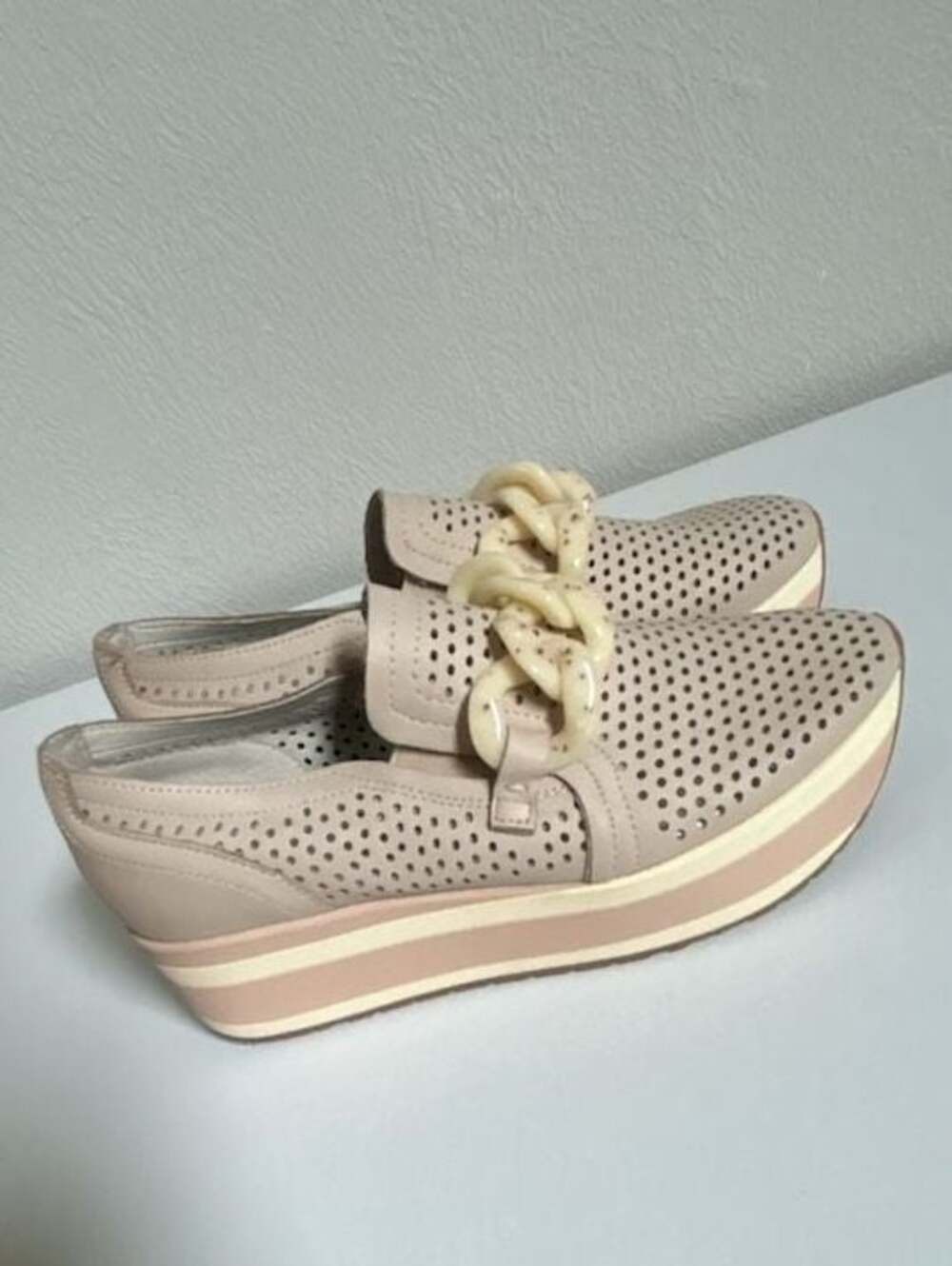Dolce Vita Jhenee Leather Platform Sneakers Sand Nubuck Chain S 6.5 - Picture 7 of 16